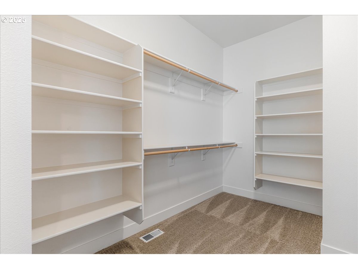 12087 Southwest Aspen Ridge Drive Tigard, OR 97224 - Photo 22 of 44