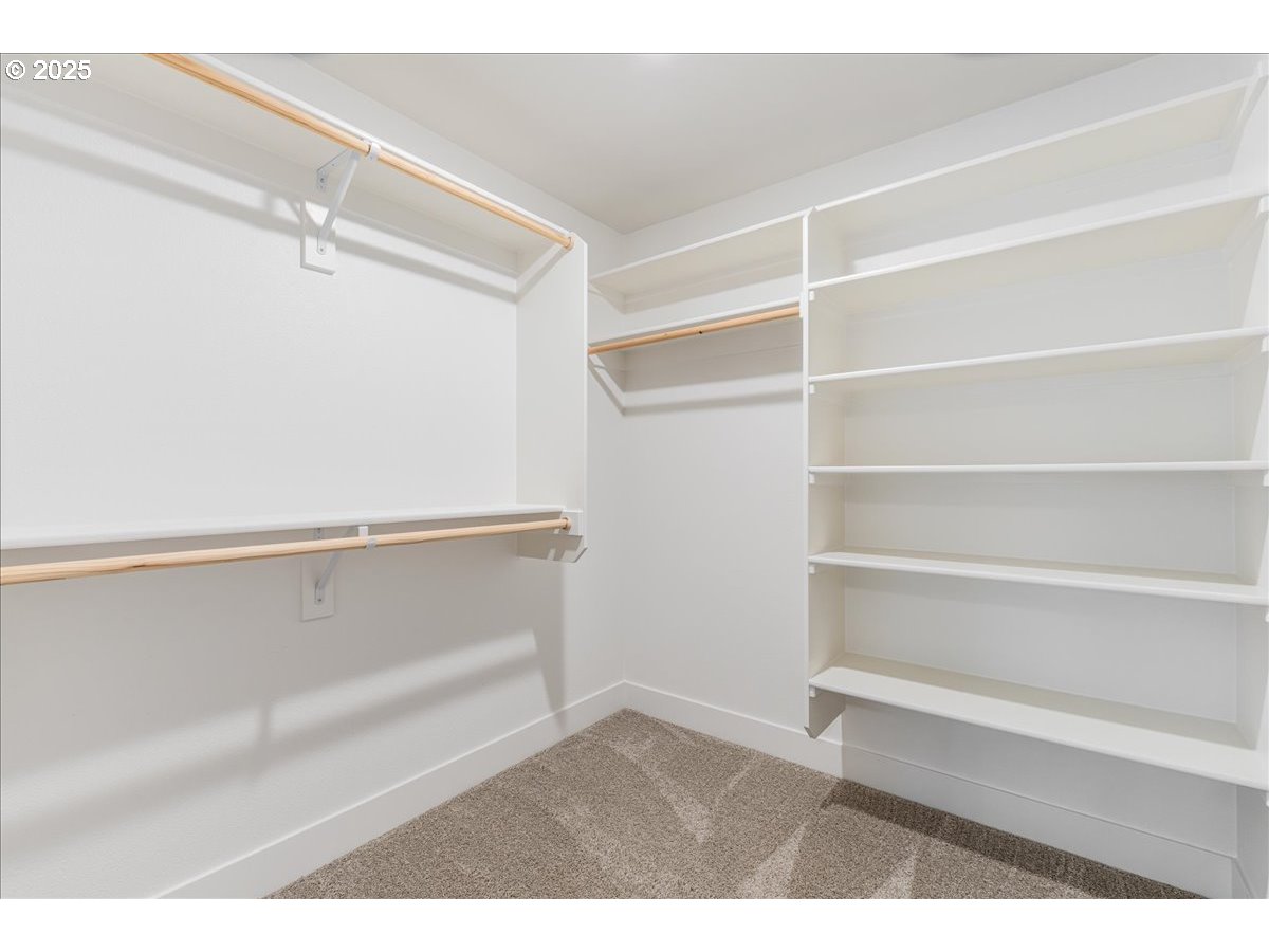 12087 Southwest Aspen Ridge Drive Tigard, OR 97224 - Photo 27 of 44