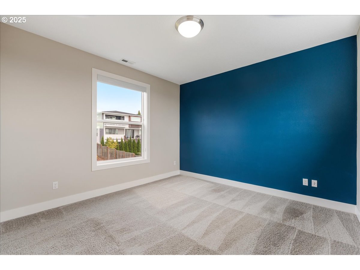 12087 Southwest Aspen Ridge Drive Tigard, OR 97224 - Photo 30 of 44