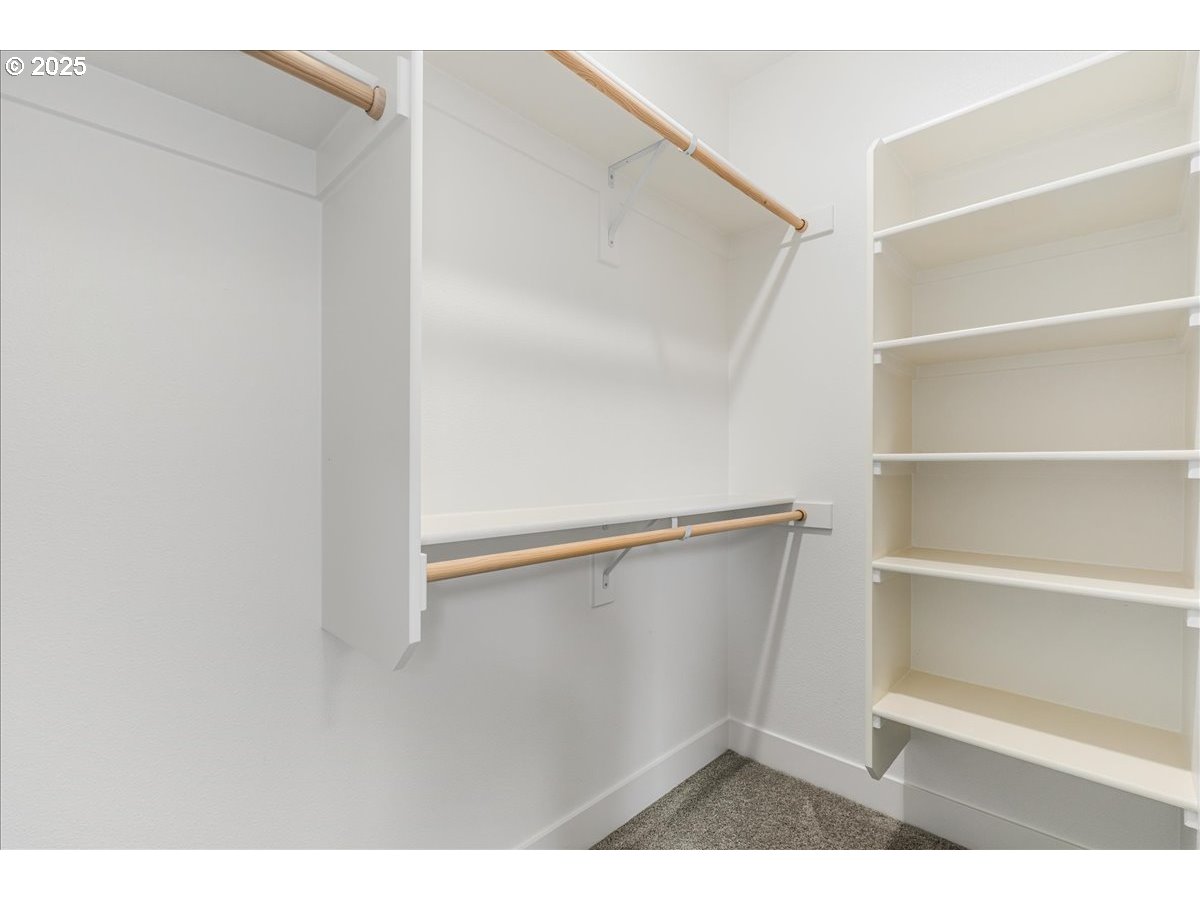 12087 Southwest Aspen Ridge Drive Tigard, OR 97224 - Photo 32 of 44