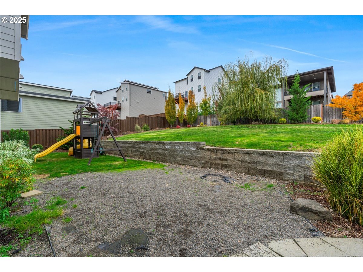 12087 Southwest Aspen Ridge Drive Tigard, OR 97224 - Photo 36 of 44
