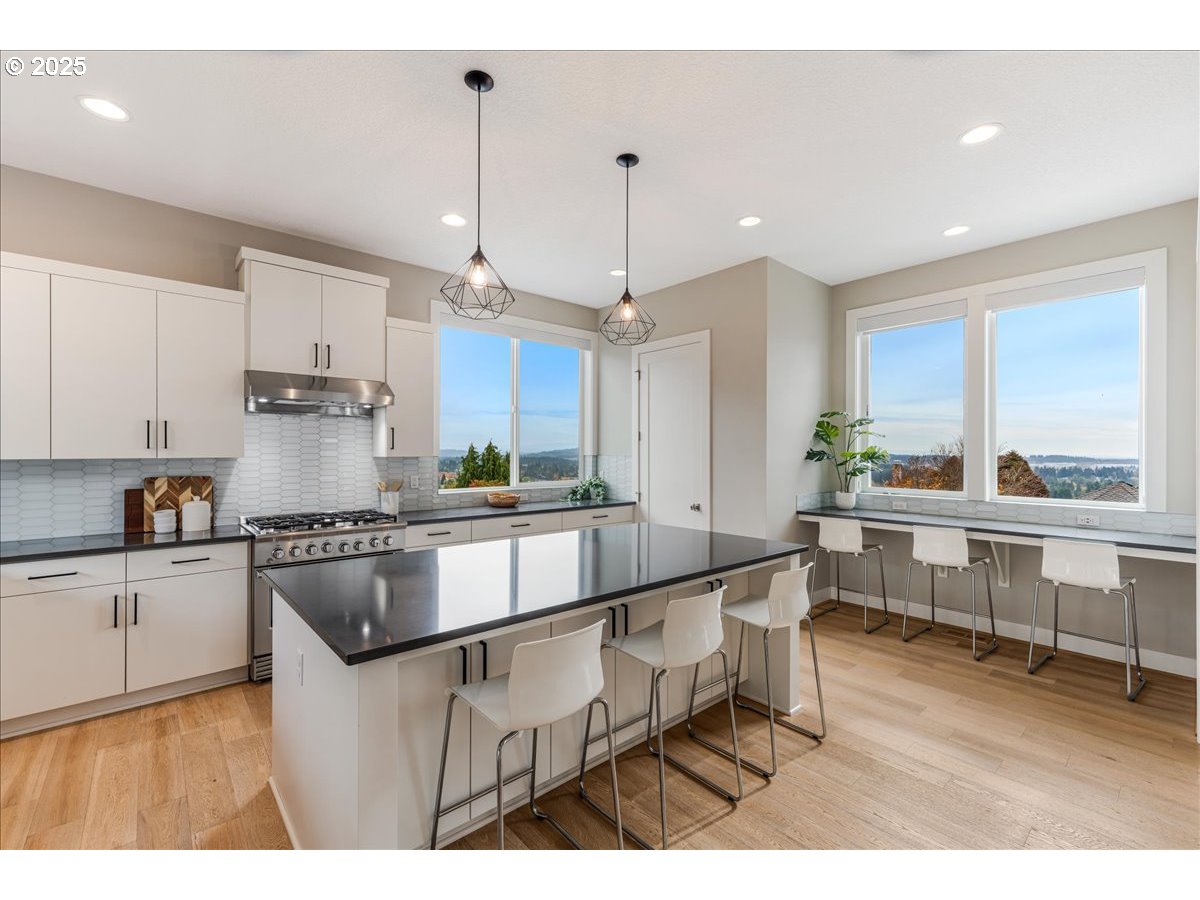 12087 Southwest Aspen Ridge Drive Tigard, OR 97224 - Photo 8 of 44