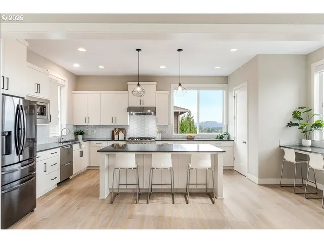 $1,149,000 | 12087 Southwest Aspen Ridge Drive, Tigard, OR 97224