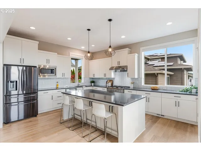 $1,149,000 | 12087 Southwest Aspen Ridge Drive, Tigard, OR 97224