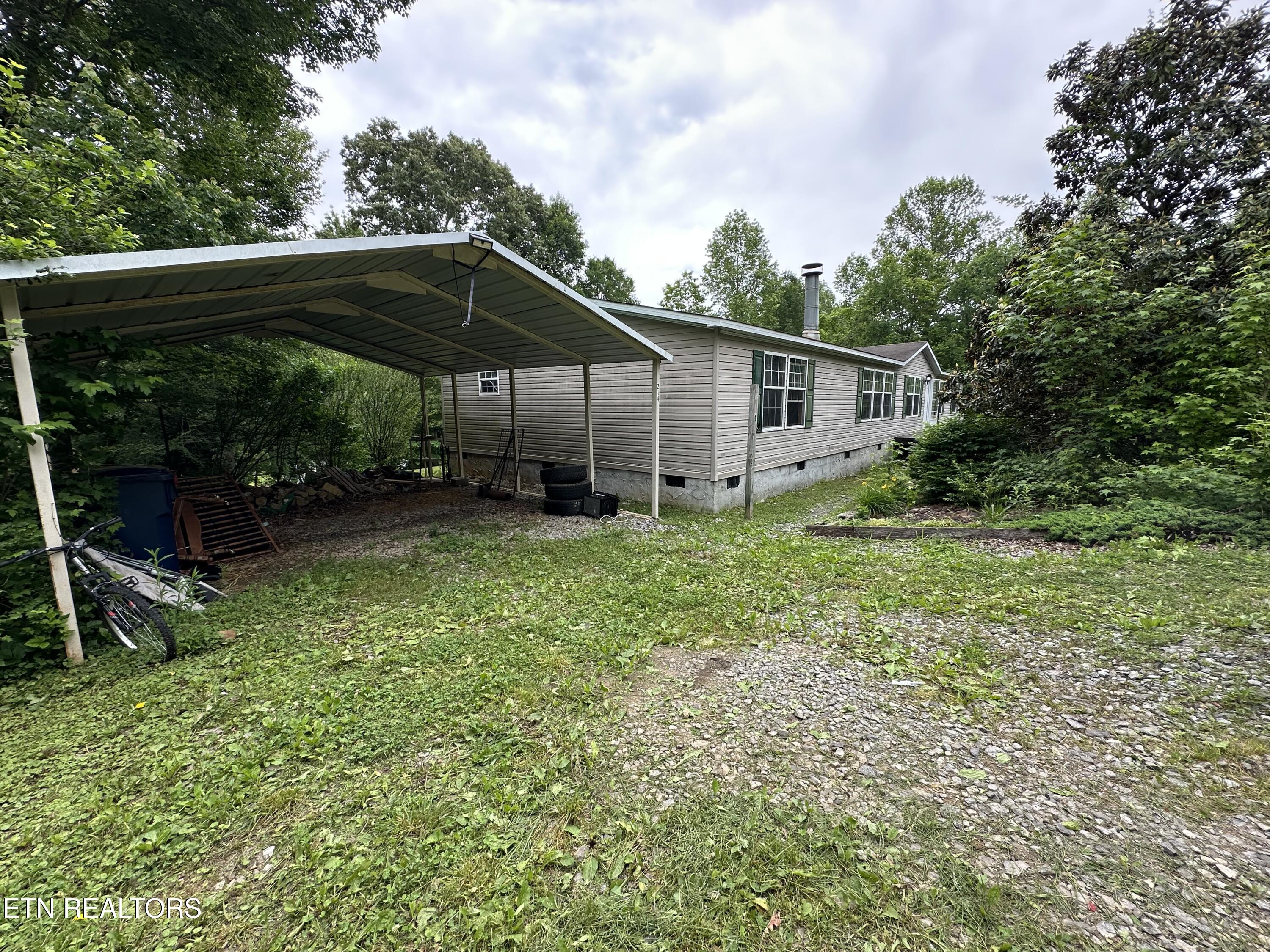 214 Hickory Grove Road Madisonville, TN 37354 - Photo 3 of 35 IMG_7181