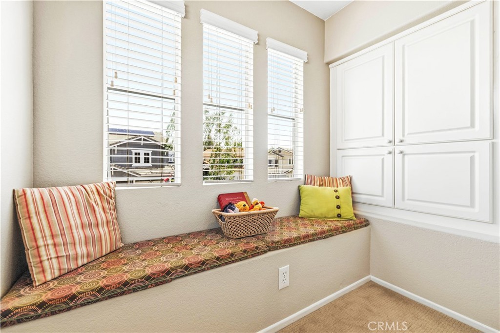 28033 Memory Lane Valencia, CA 91354 - Photo 15 of 37