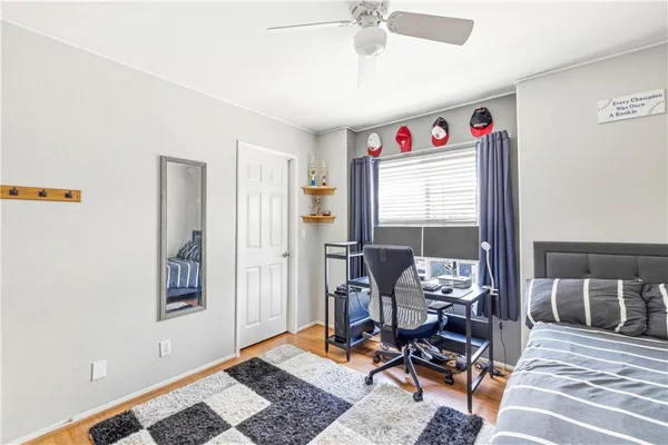 $799,950 | 28033 Memory Lane, Valencia, CA 91354