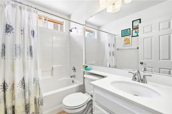 $799,950 | 28033 Memory Lane, Valencia, CA 91354