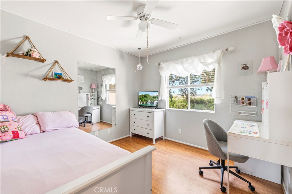 28033 Memory Lane Valencia, CA 91354 - Photo 20 of 37 Bedroom 2