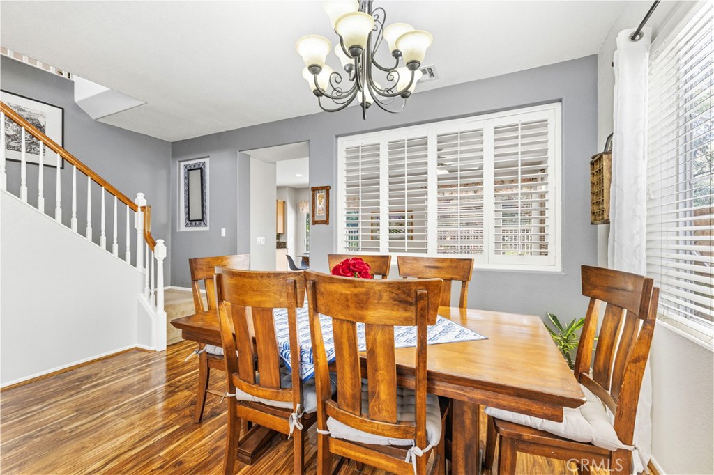 28033 Memory Lane Valencia, CA 91354 - Photo 6 of 37