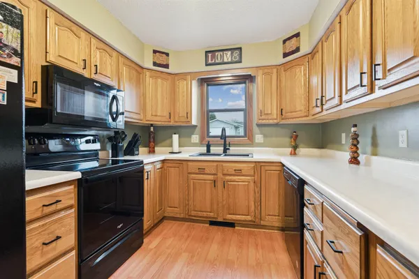 $269,900 | 505 Apple Street, Dickeyville, WI 53808