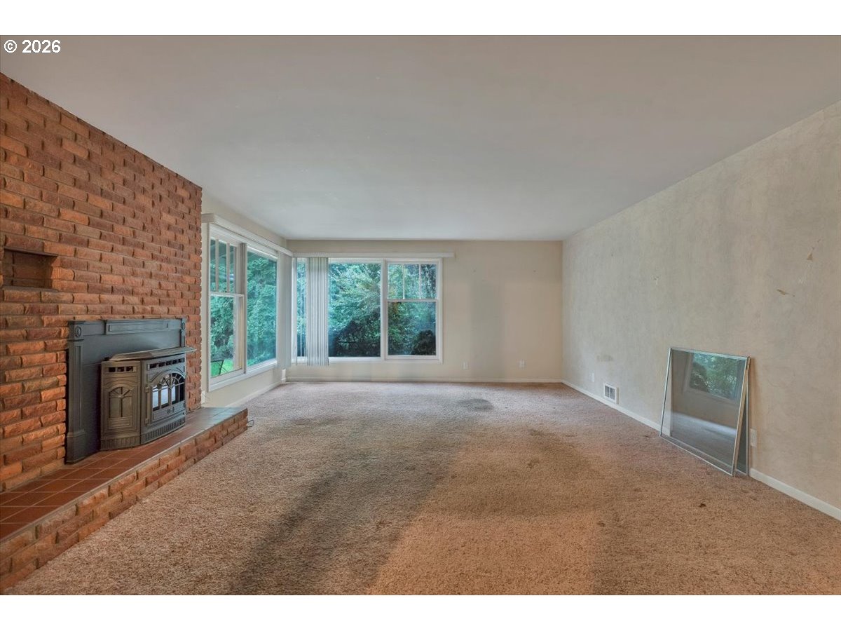 112 Northeast Green Court Albany, OR 97321 - Photo 26 of 46