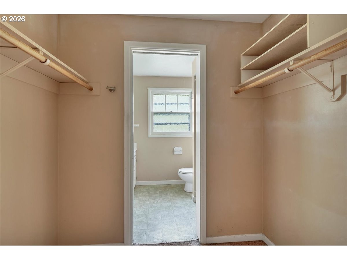 112 Northeast Green Court Albany, OR 97321 - Photo 33 of 46