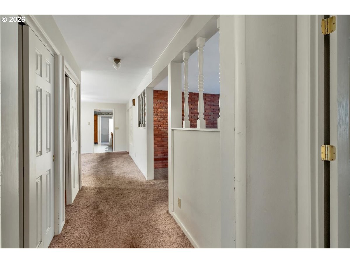 112 Northeast Green Court Albany, OR 97321 - Photo 39 of 46