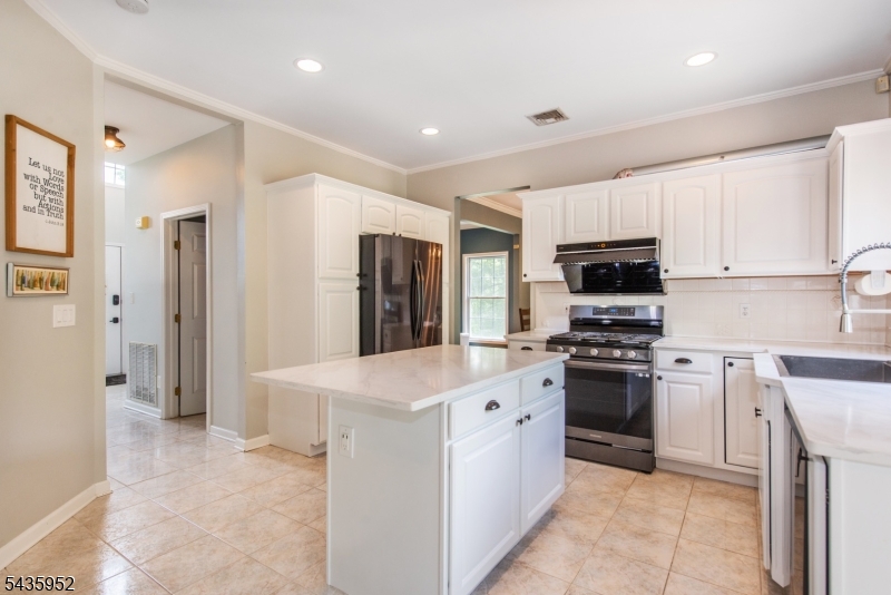 1 Fiddlers Way Sparta, NJ 07871 - Photo 13 of 37