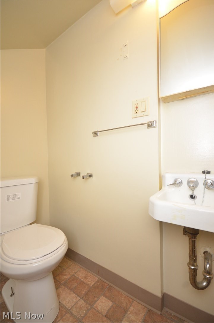 686 Brittain Road Akron, OH 44305 - Photo 23 of 31 Gallery Image 23
