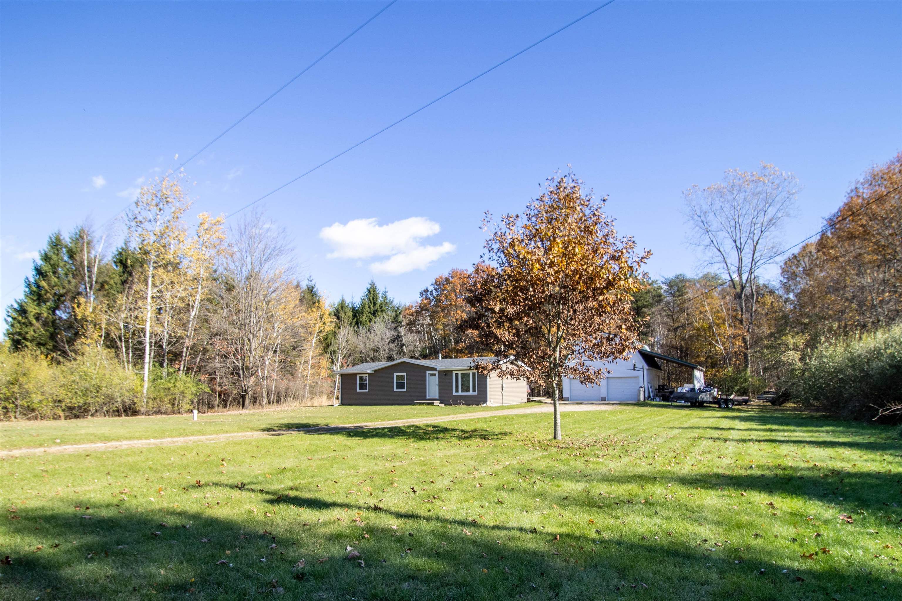 12091 South Meridian Road Brant, MI 48614 - Photo 2 of 30 50193422-f147753b-0ef9-4732-bab7-0d5e3996fa72.JPG