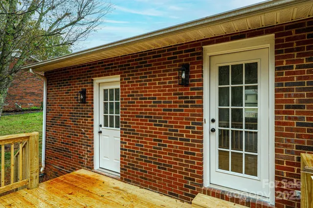 $247,500 | 403 Forest Drive, Maiden, NC 28650