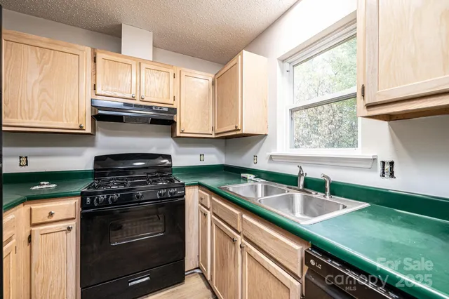 $247,500 | 403 Forest Drive, Maiden, NC 28650