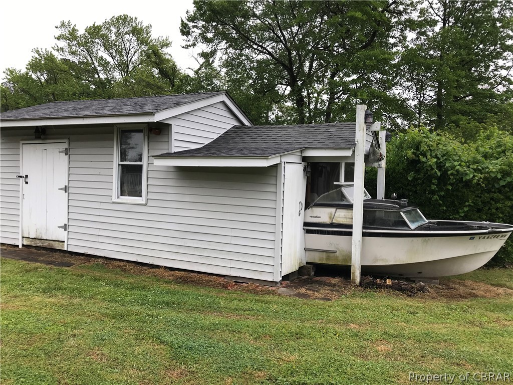 18 Gatten Road Gwynn, VA 23076 - Photo 3 of 31