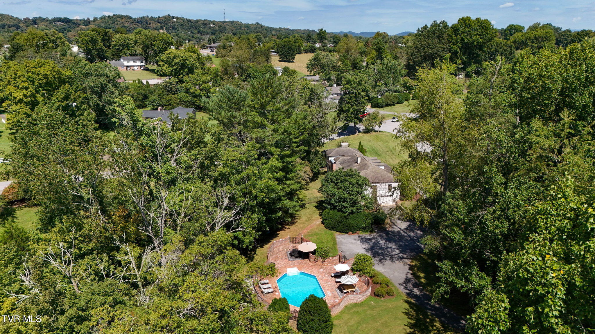 204 Parkway Road Bristol, TN 37620 - Photo 67 of 75 80-web-or-mls-204 Parkway Rd Drone KW-14