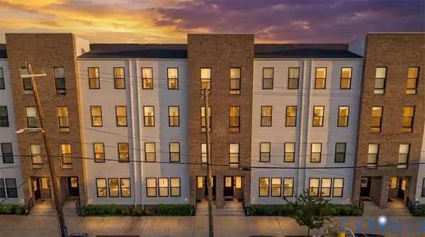 $599,000 | 1900 Roseneath Road, Unit 5A, Richmond, VA 23230