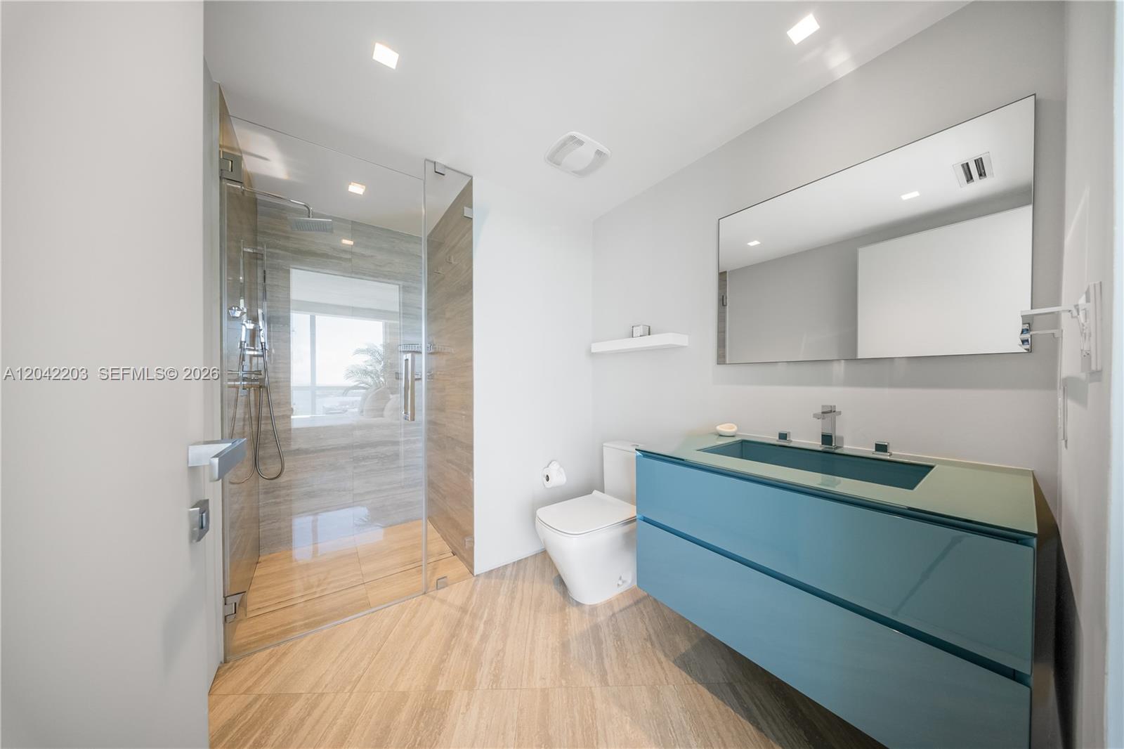 450 Alton Road, Unit 3301 Miami Beach, FL 33139 - Photo 33 of 45