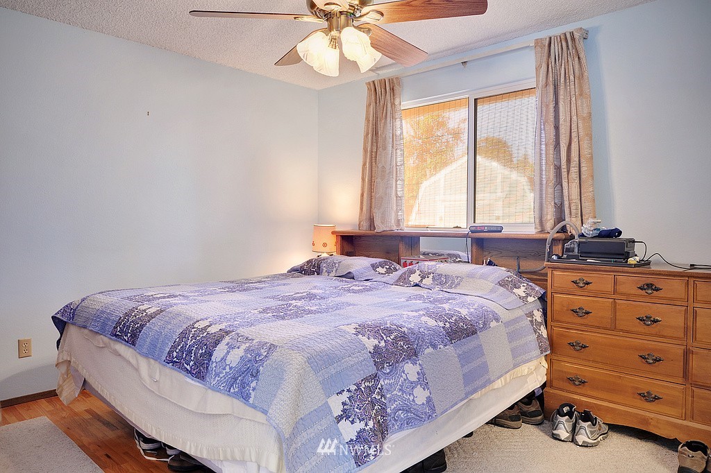 630 217th Street Southwest Bothell, WA 98021 - Photo 13 of 21