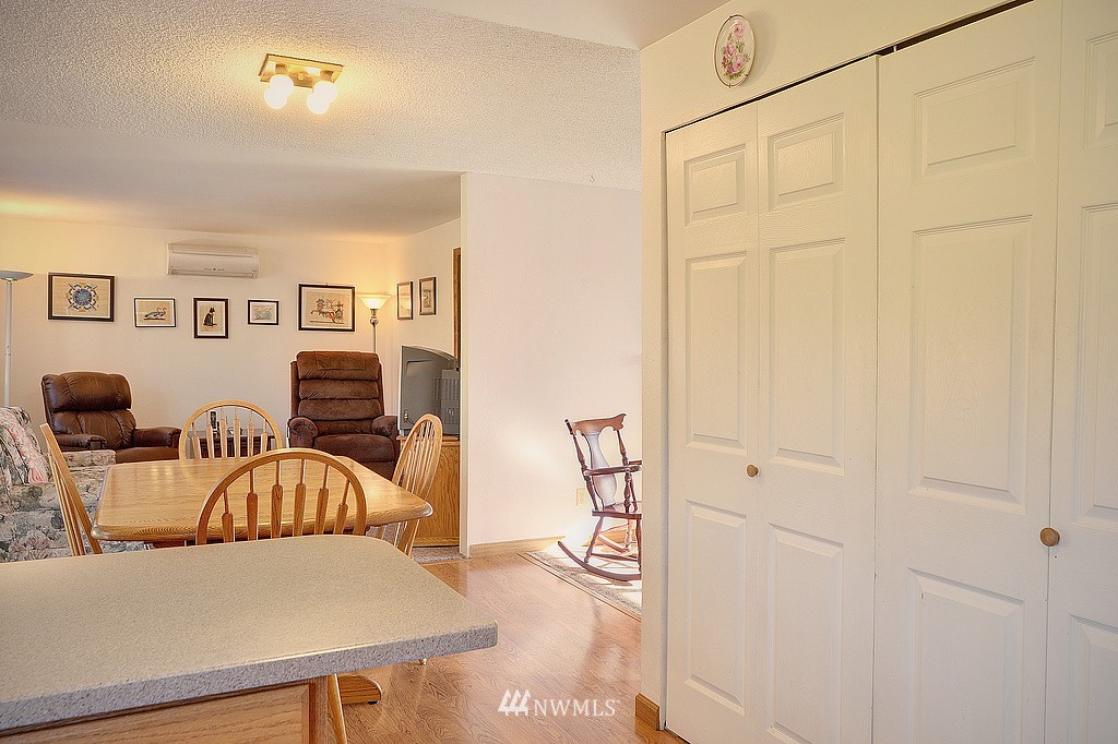 630 217th Street Southwest Bothell, WA 98021 - Photo 8 of 21