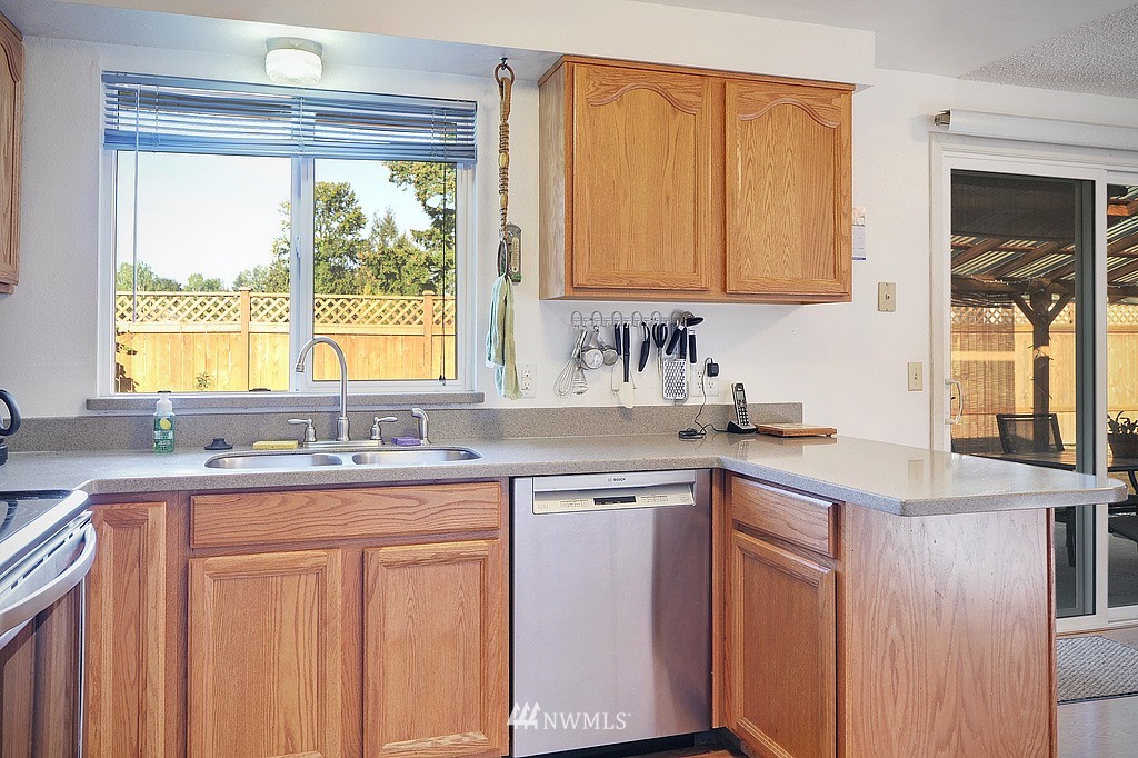 630 217th Street Southwest Bothell, WA 98021 - Photo 10 of 21