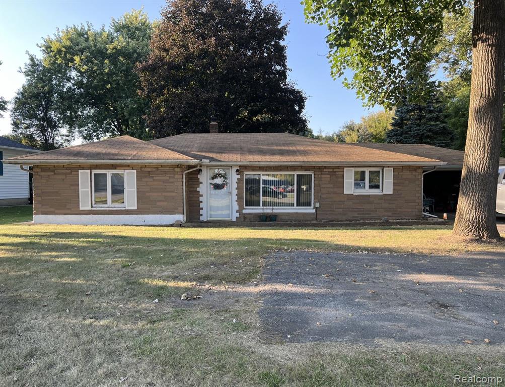 5339 Richfield Road Flint, MI 48506 - Photo 2 of 22
