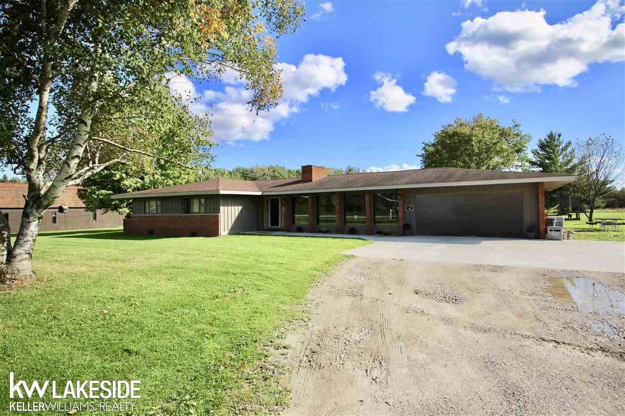 9977 Big Hand Road Columbus, MI 48063 - Photo 1 of 39