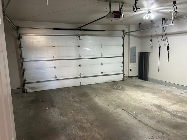 $3,300 | 9207 Gerritsen Avenue, Unit 9207, Brookfield, IL 60513