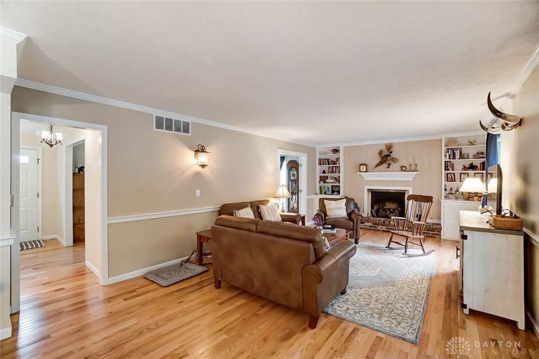 10030 Simms Station Road Dayton, OH 45458 - Photo 12 of 55 Gallery Image 12