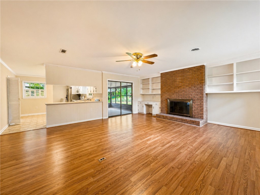 611 Heyward Road Anderson, SC 29621 - Photo 13 of 41 Family Room