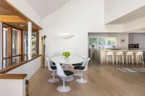 $2,995,000 | 4108 Noyack Road, Sag Harbor, NY 11963