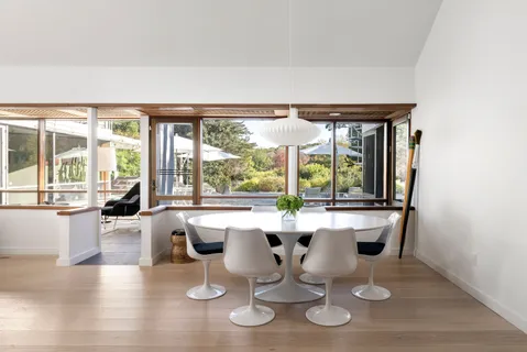 $2,995,000 | 4108 Noyack Road, Sag Harbor, NY 11963