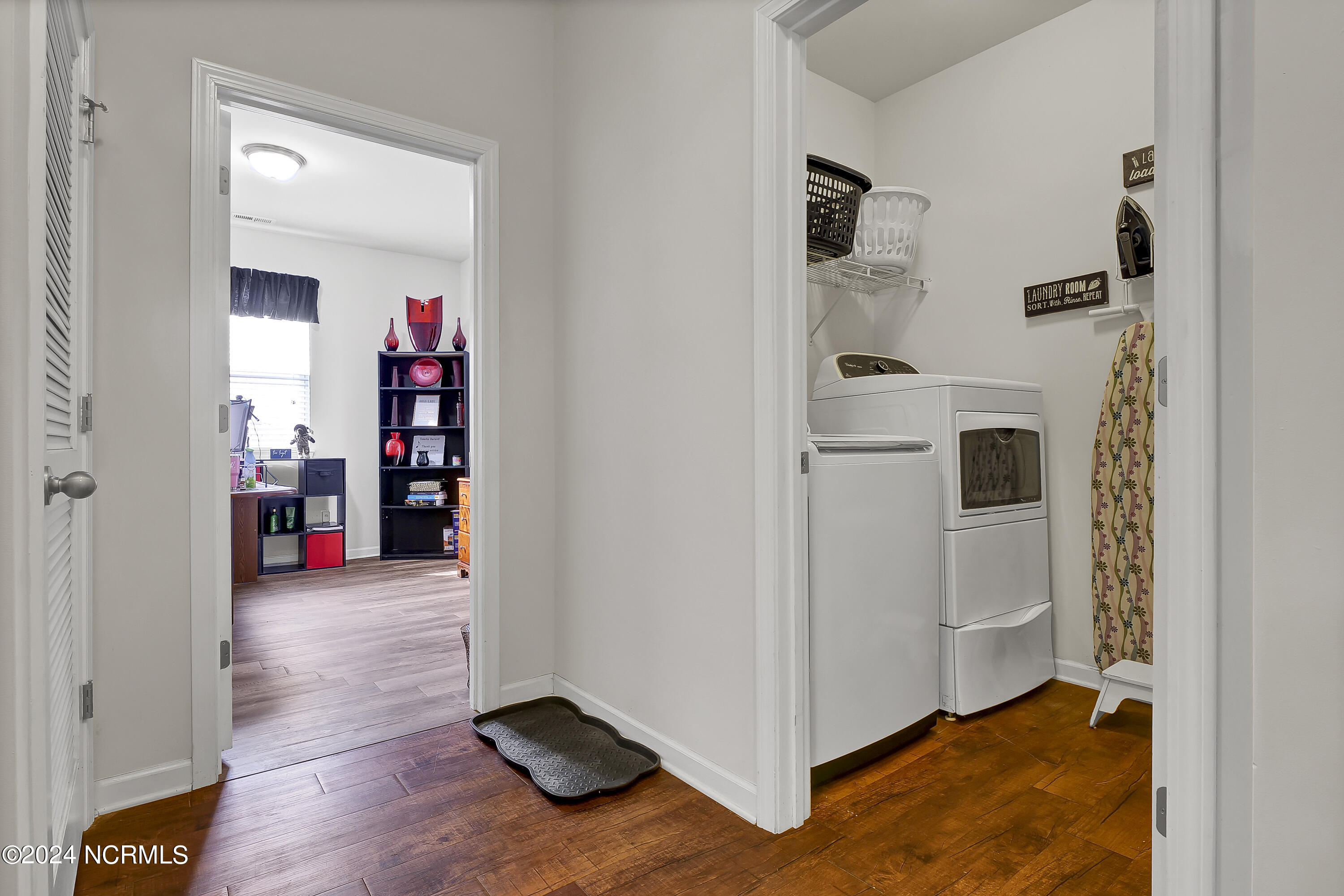 125 Mardella Way Holly Ridge, NC 28445 - Photo 18 of 45 Laundry room