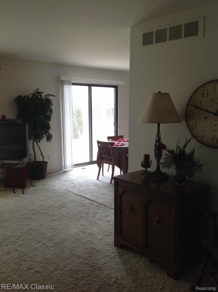 6862 Longwood Road Canton, MI 48187 - Photo 28 of 60 26.jpg