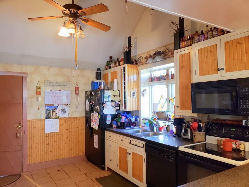 684 Town Farm Road Farmington, ME 04938 - Photo 3 of 17 Kitchen