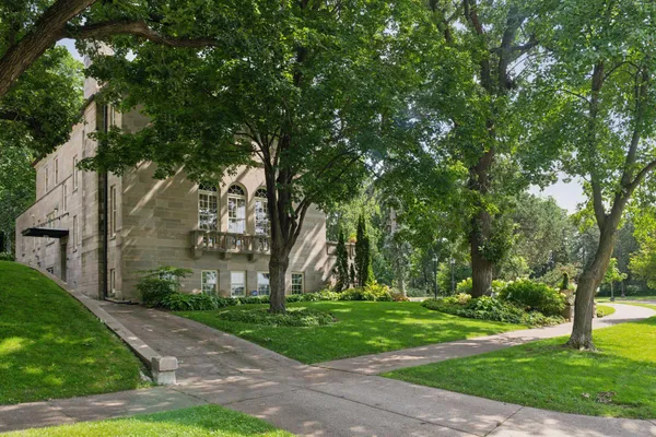 $2,490,000 | 2308 West Lake Of The Isles Parkway, Minneapolis, MN 55405