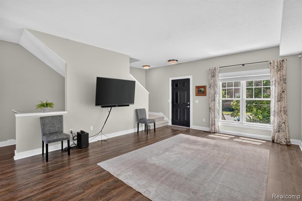 352 West Grand River Road, Unit 3 East Lansing, MI 48823 - Photo 28 of 35