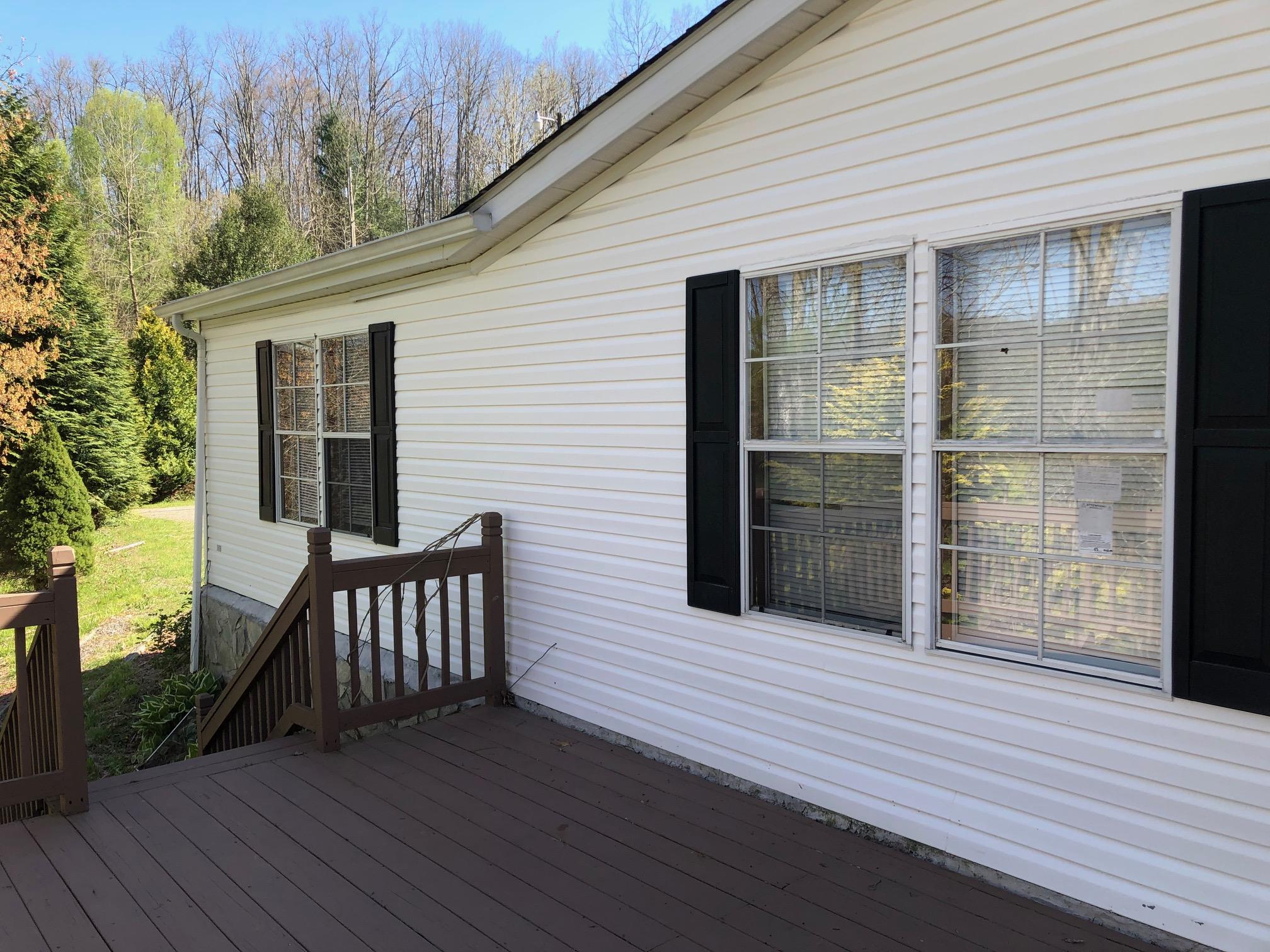 246 Mine Ridge Road Mountain City, TN 37683 - Photo 7 of 16 IMG_2930