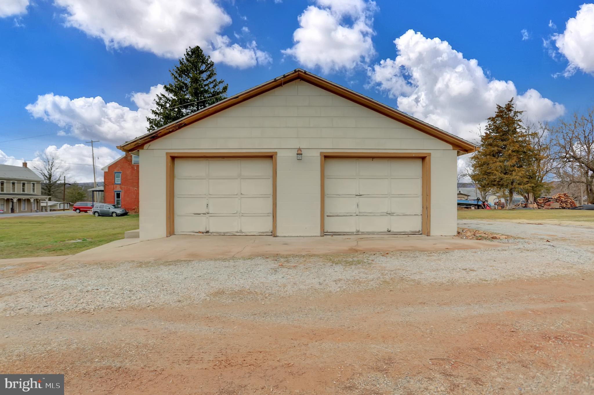 225 Old Rte 30 Biglerville, PA 17307 - Photo 4 of 53 Gallery Image 4