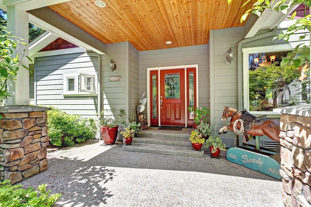 260 South Saylor Road Camano Island, WA 98282 - Photo 1 of 23 Gallery Image 1