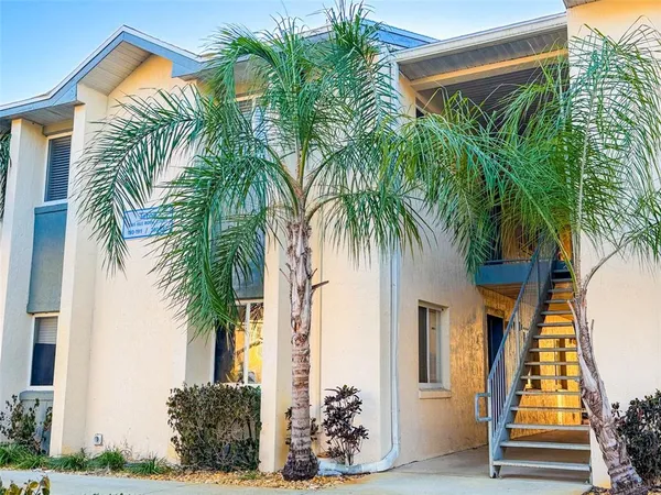 $128,500 | 2085 Isle Royale Court Southeast, Unit 284, Winter Haven, FL 33880