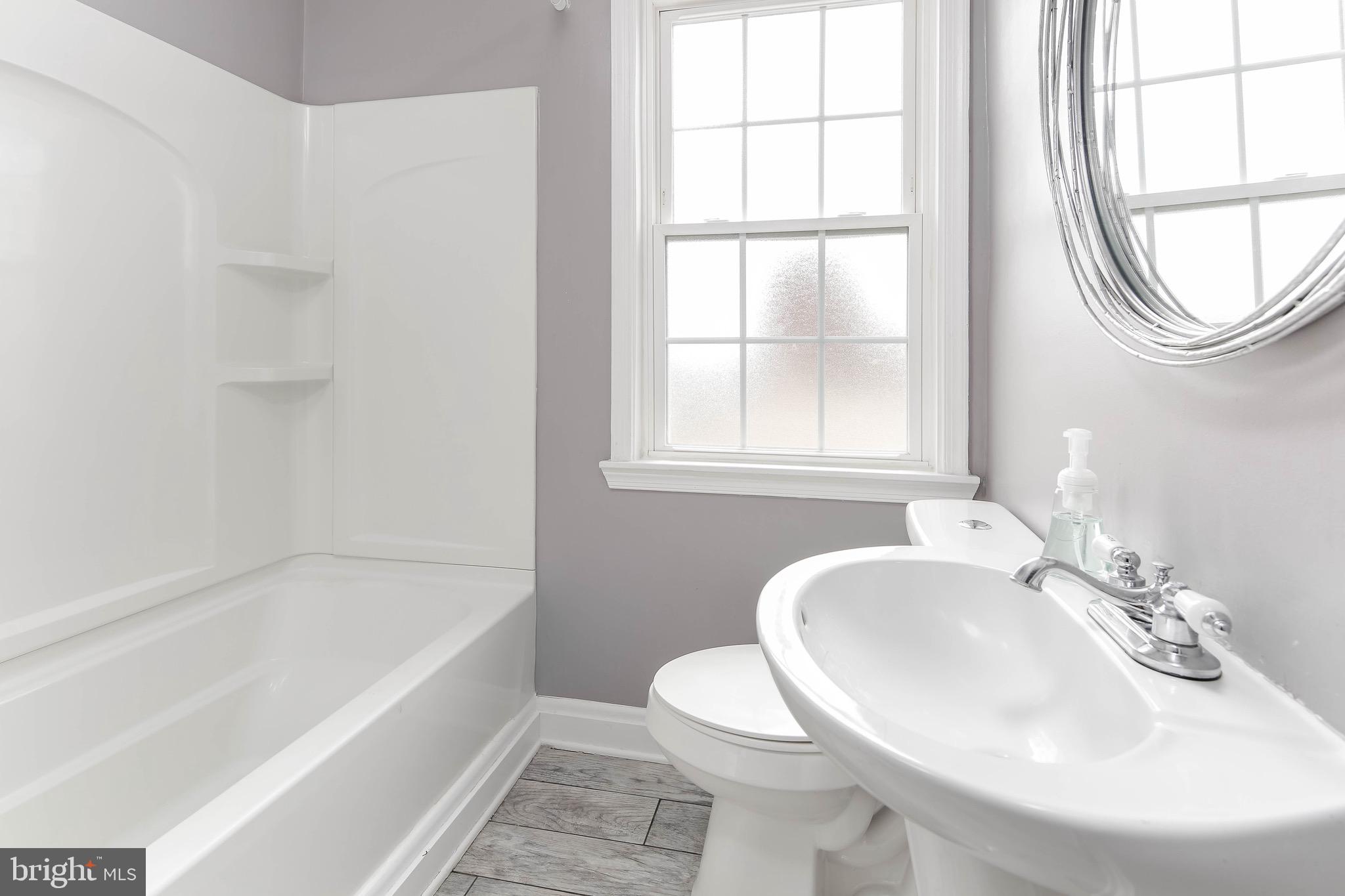 1650 Roundhill Road Baltimore, MD 21218 - Photo 19 of 30