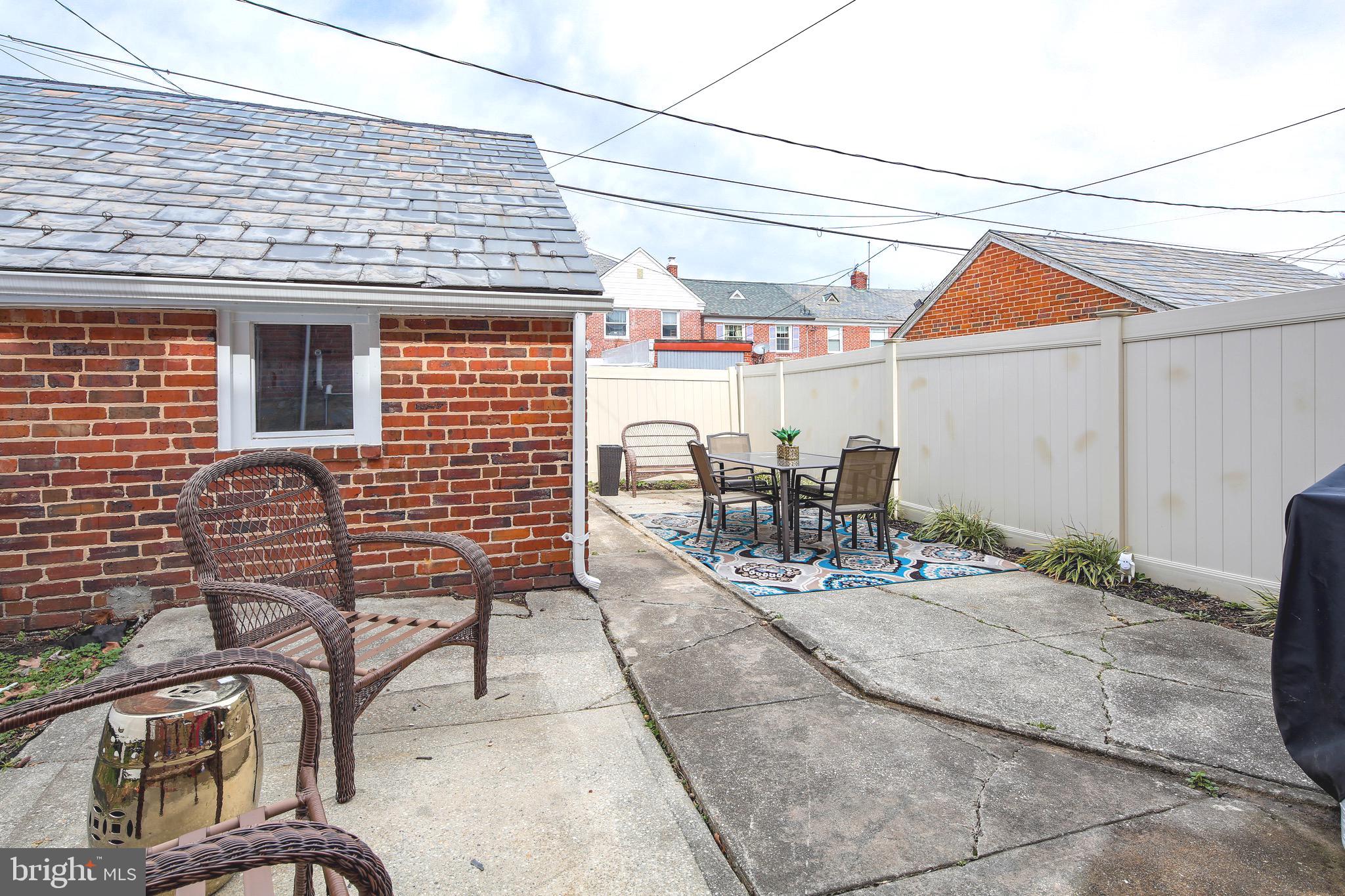 1650 Roundhill Road Baltimore, MD 21218 - Photo 26 of 30