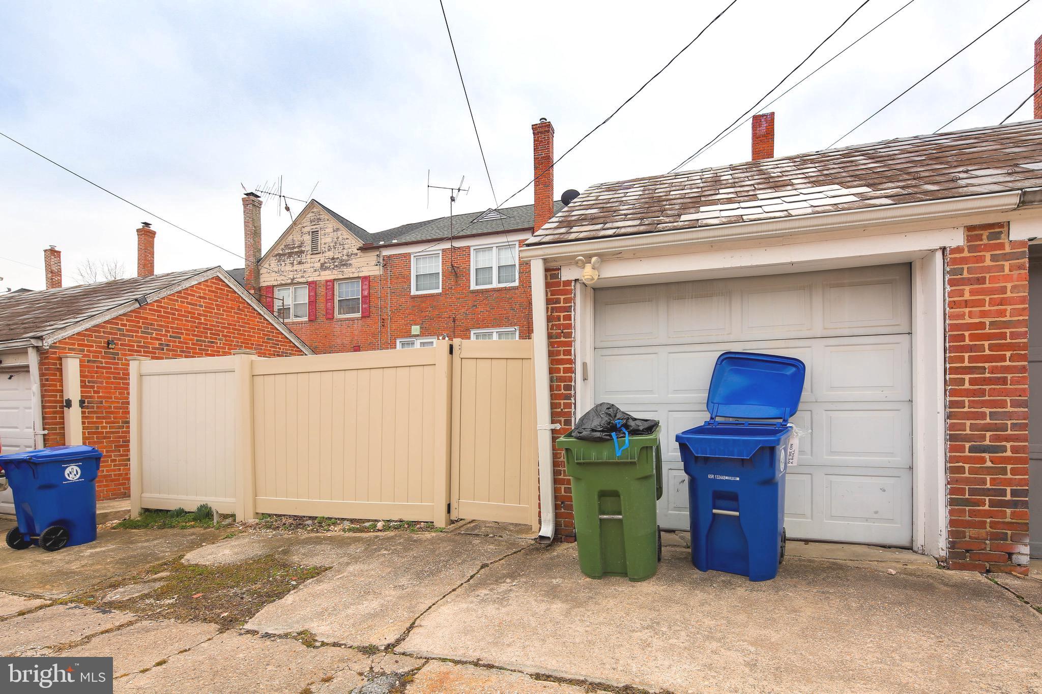 1650 Roundhill Road Baltimore, MD 21218 - Photo 30 of 30