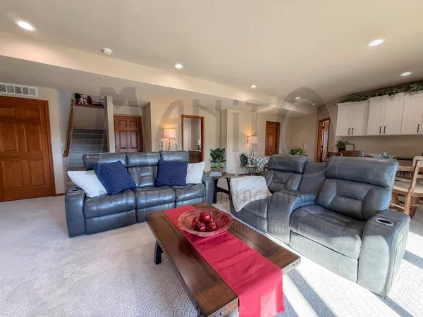 $5,200 | 1008 North River Ridge Boulevard, Spokane, WA 99224